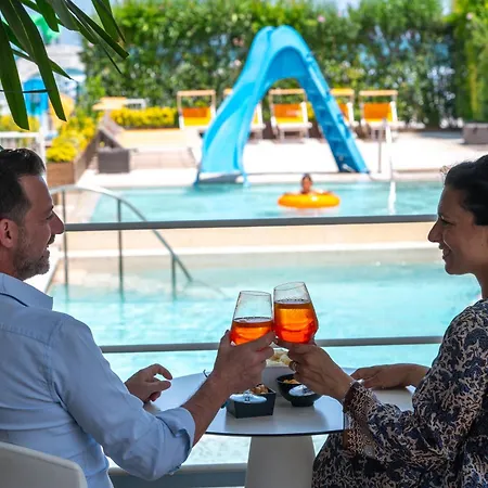 Fedora - Fronte Mare Riccione