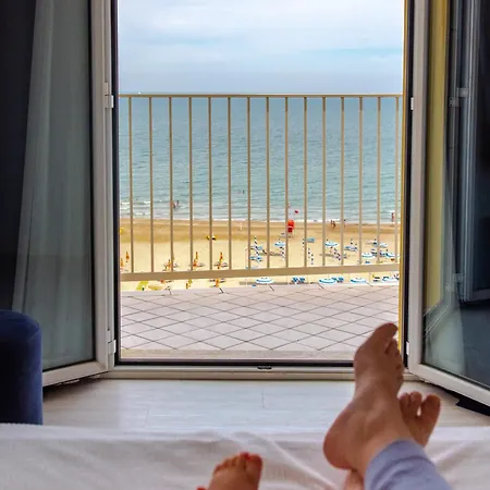 Hotel Fedora - Fronte Mare