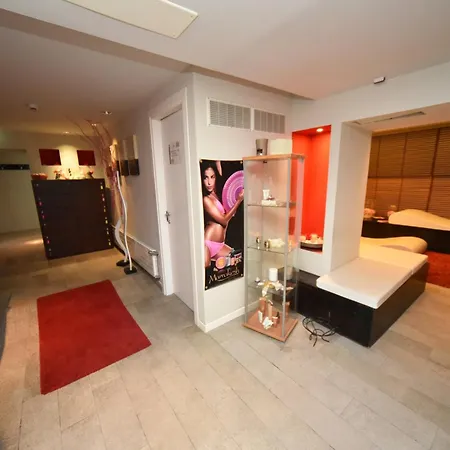 Fedora - Fronte Mare Hotel 3*