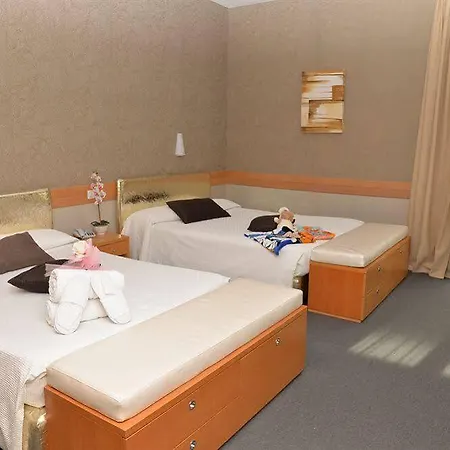 Fedora - Fronte Mare Hotel 3*