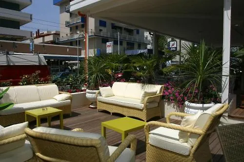 Hotel Fedora - Fronte Mare 3*