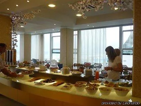 Fedora - Fronte Mare ريتشيوني