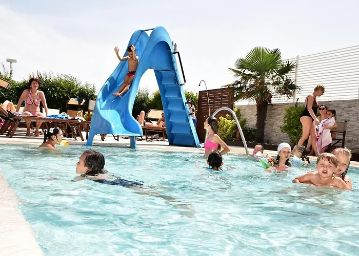 Hotel Fedora - Fronte Mare 3*