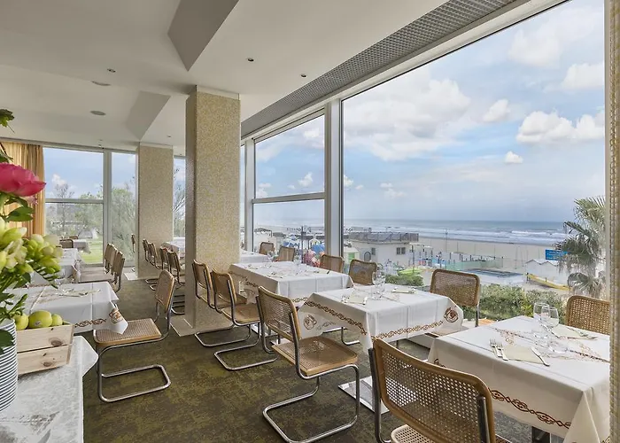 Hotel Fedora - Fronte Mare 3*