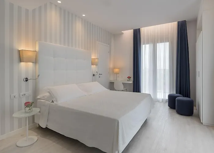 Fedora - Fronte Mare 3* Riccione