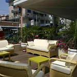 Ξενοδοχείο Fedora - Fronte Mare 3*