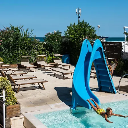 Hotel Fedora - Fronte Mare