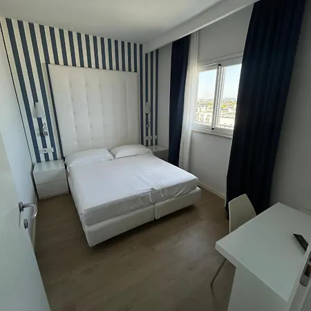 Fedora - Fronte Mare 3*