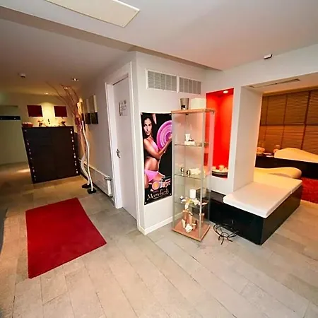 Fedora - Fronte Mare 3* Riccione