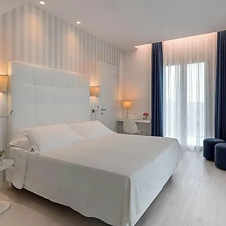 Hotel Fedora - Fronte Mare Riccione