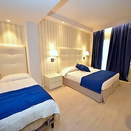 Fedora - Fronte Mare Hotel 3*
