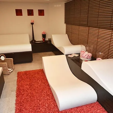 Fedora - Fronte Mare Отель