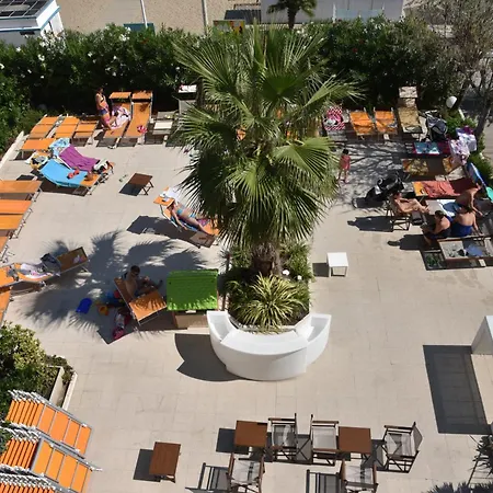 Fedora - Fronte Mare 3*