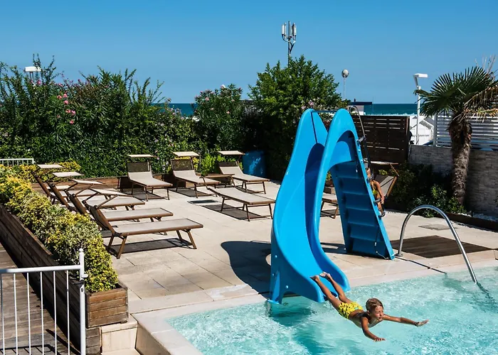 Hotell Fedora - Fronte Mare