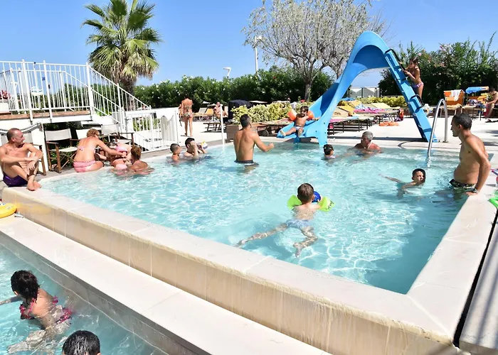 Fedora Hotel 3*