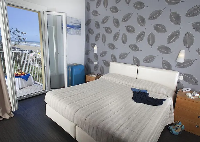 Fedora - Fronte Mare Hotell Riccione