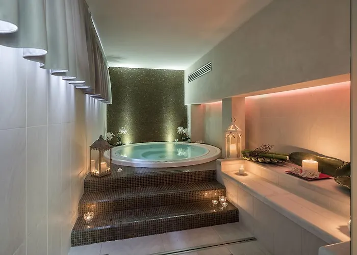 Fedora - Fronte Mare Hotell Riccione